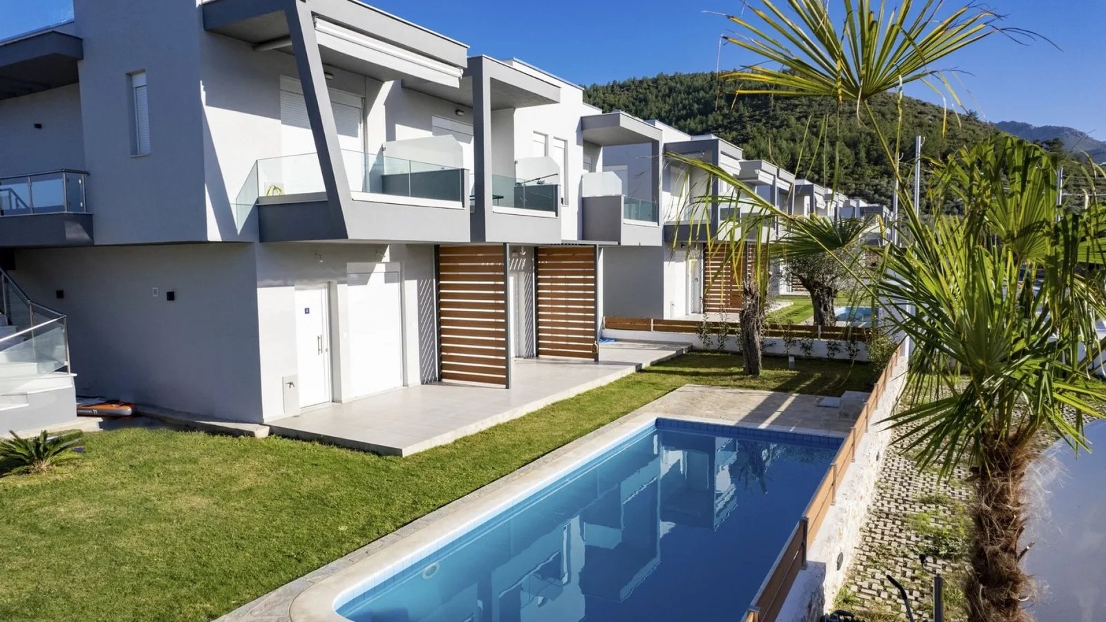 Ethra Apartments - Header